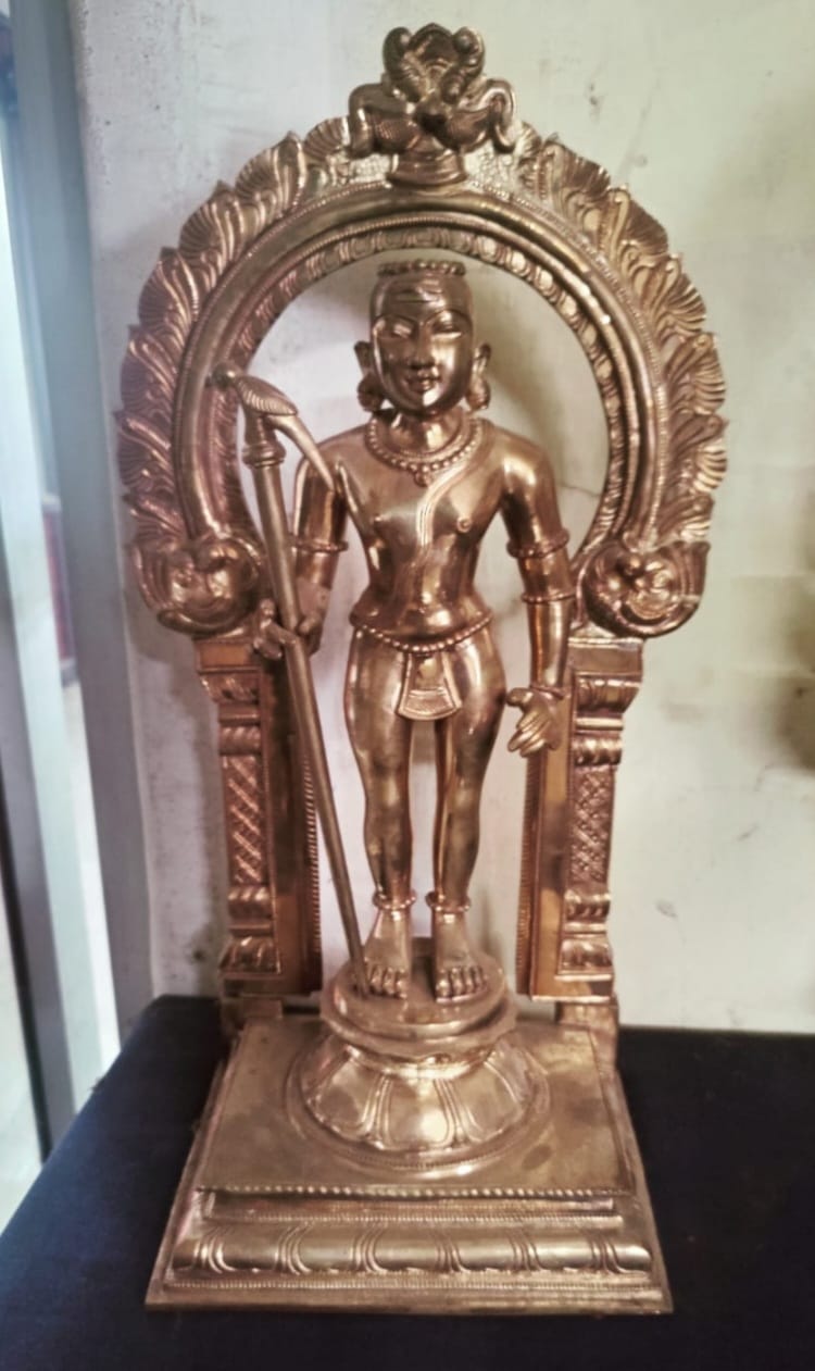 bronze sculpture in kasthuri art gallery